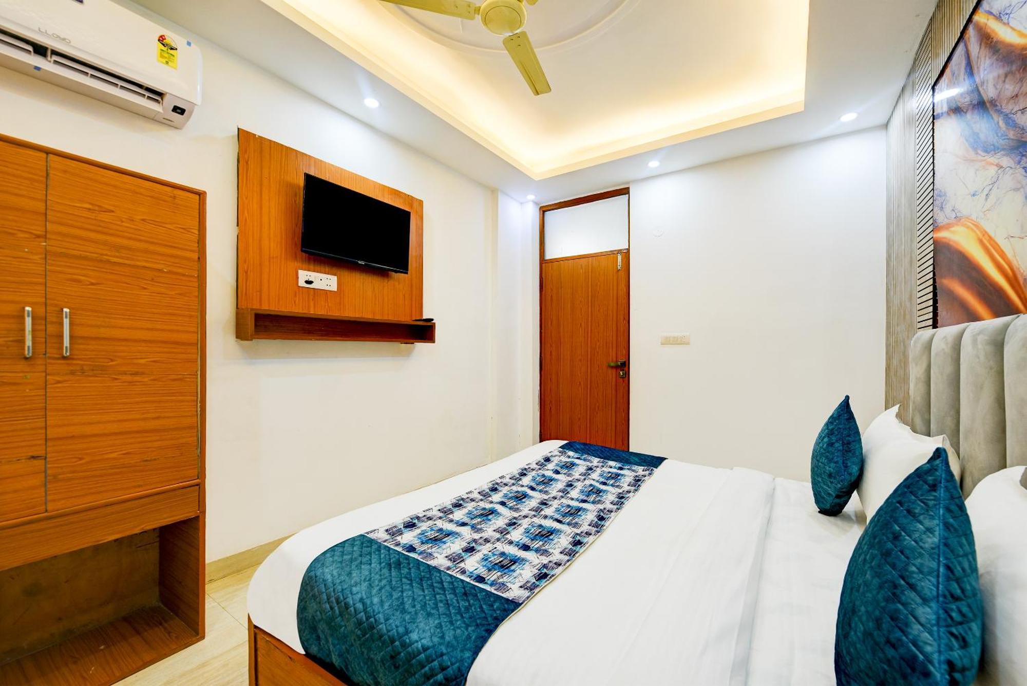 Hotel Airport Kiara - Airport 3*