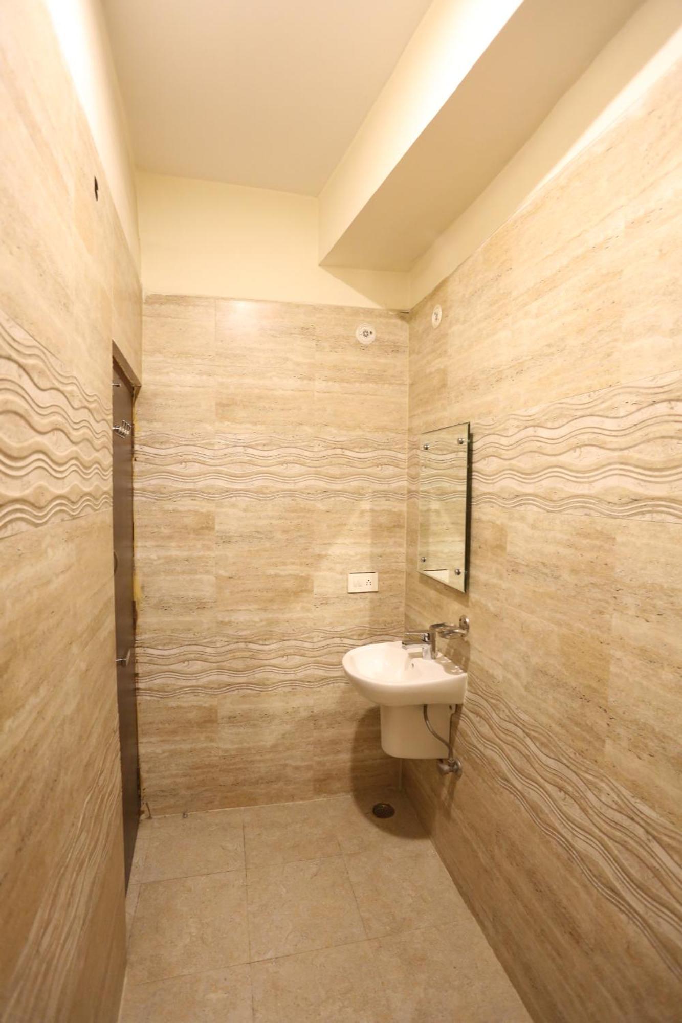 Hotel Airport Kiara - Airport New Delhi