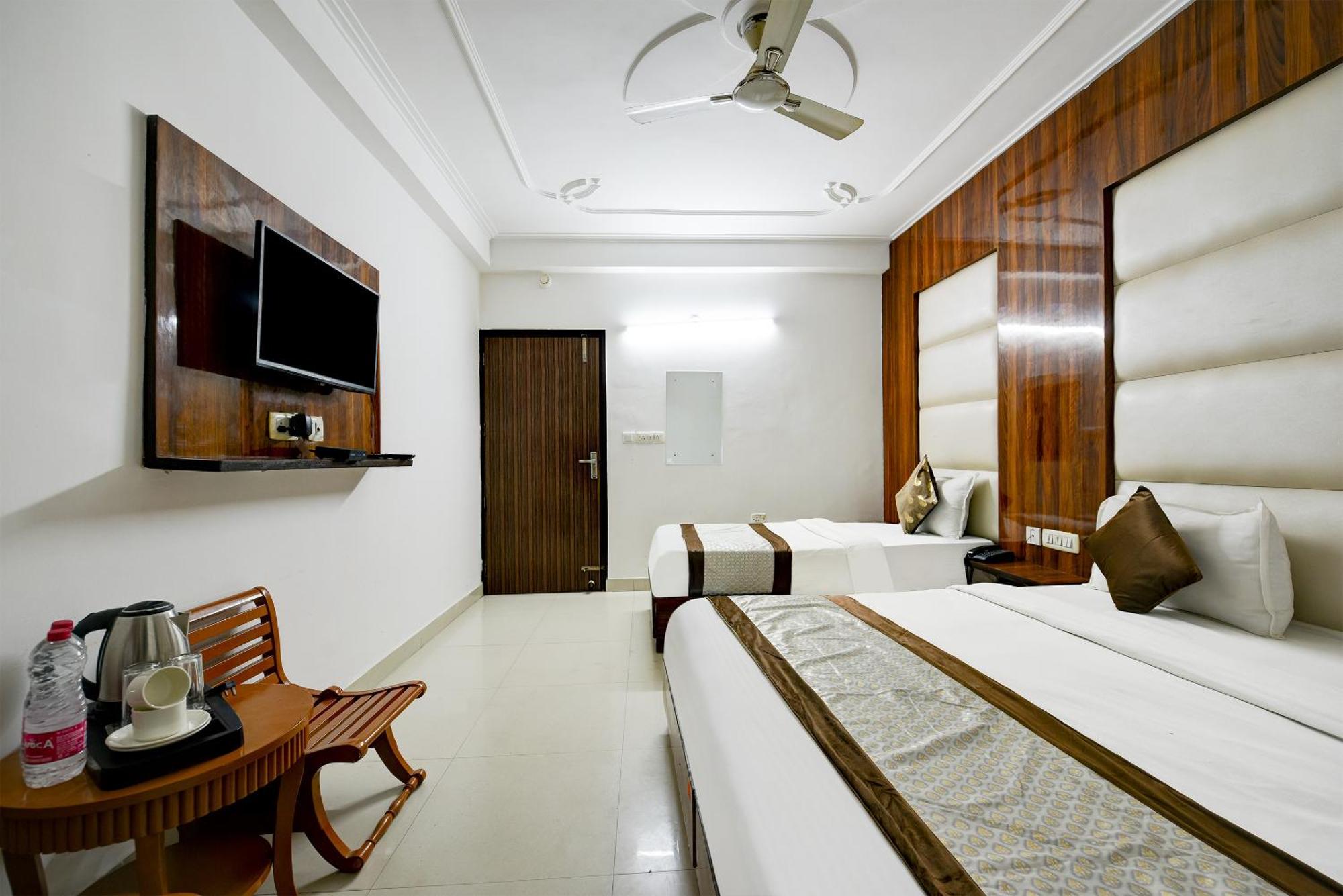 Airport Kiara - Airport Hotel 3*
