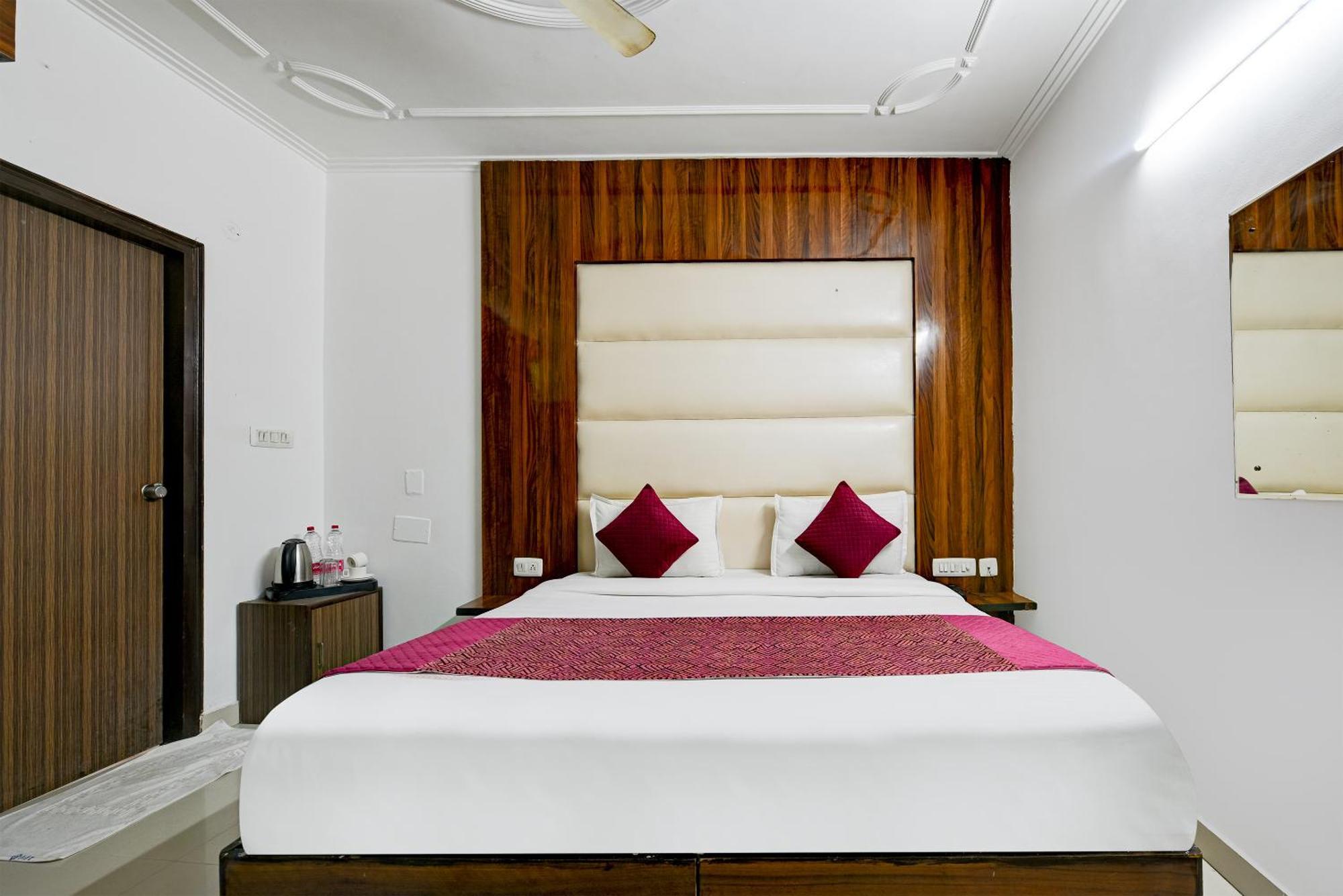 Airport Kiara - Airport Hotel New Delhi